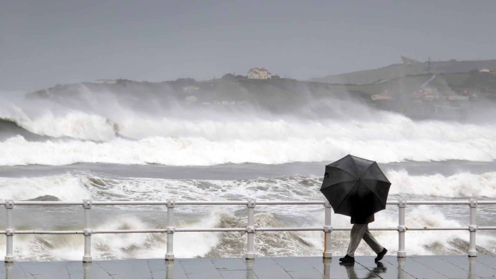 La Aemet alerta de un cambio drástico en el tiempo de Asturias: del calor extremo a las lluvias