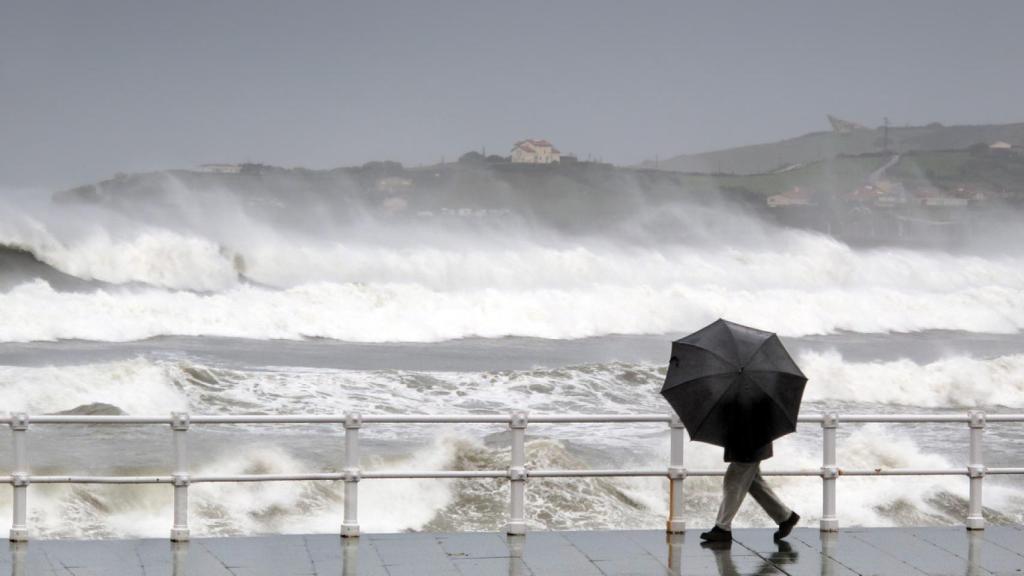La Aemet alerta de un cambio drástico en el tiempo de Asturias: del calor extremo a las lluvias
