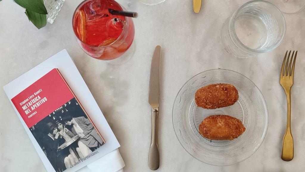 El libro 'Metafísica del aperitivo', del escritor francés Stéphan Lévy-Kuentz.