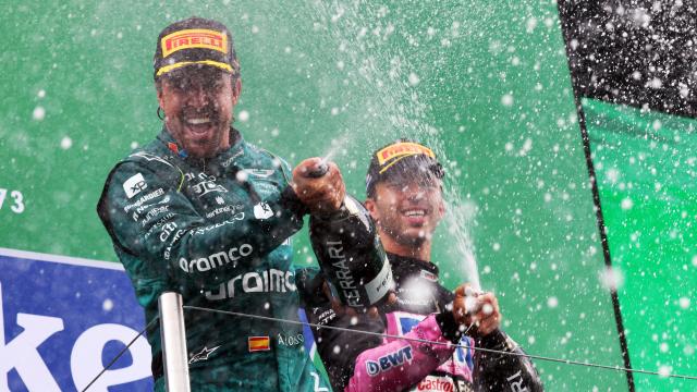 Fernando Alonso consigue una heroica segunda posición sobre la lluvia en  el circuito de Zandvoort