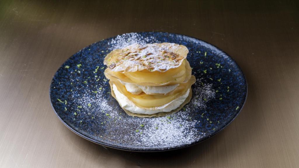 Tarta árabe de nata y lemon curd en Terracotta.