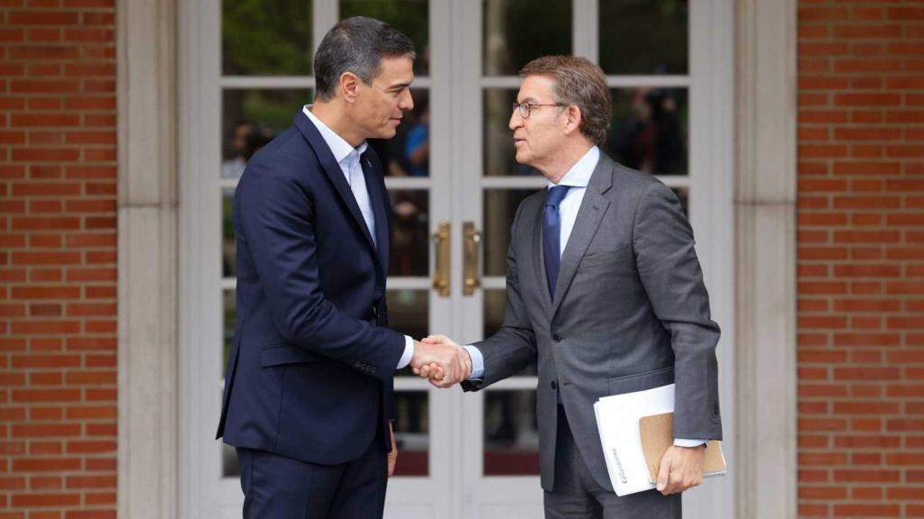 Moncloa ve la reunión con Feijóo sólo como un intento por obstaculizar la investidura de Sánchez