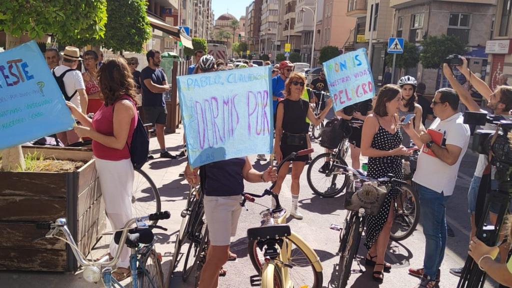 Un momento de la protesta en José María Buck.