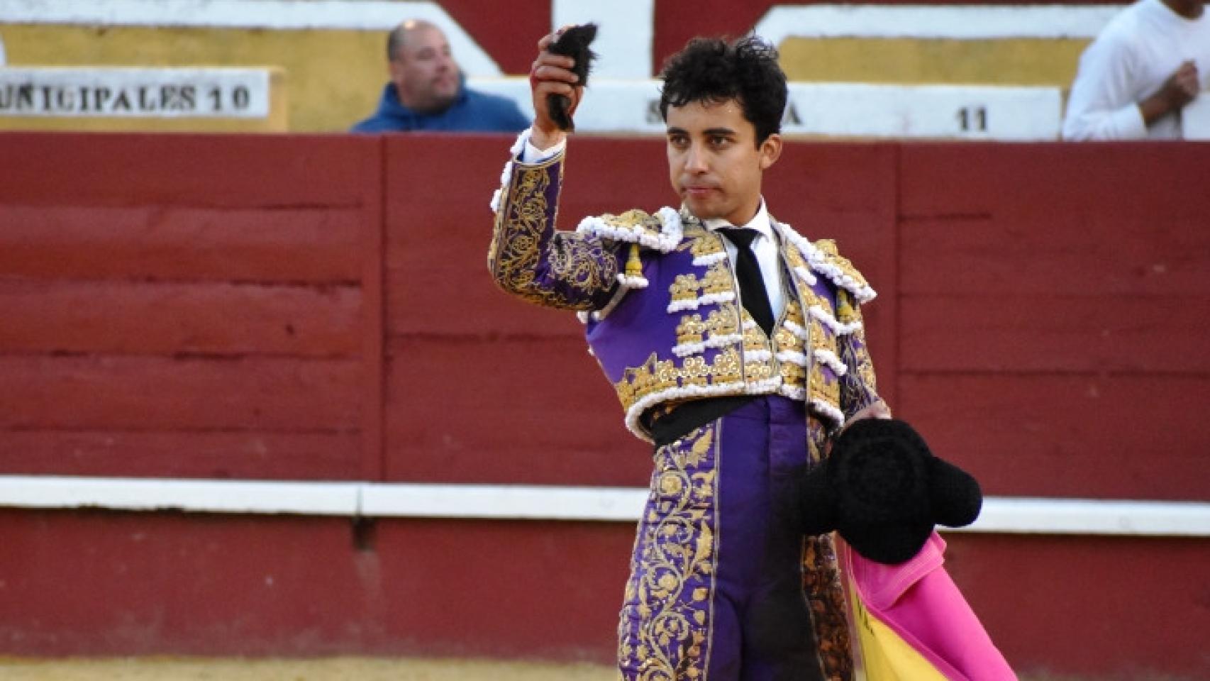 Leo Valadez cortó la única oreja de la tarde en Cuellar
