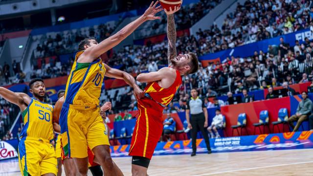 Willy Hernangómez, contra Brasil