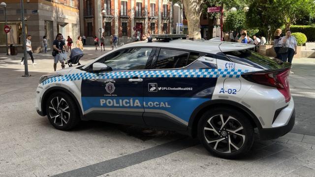 Vehículo de la Policía Local en Ciudad Real. Foto: El ESPAÑOL - EL DIGITAL CLM.