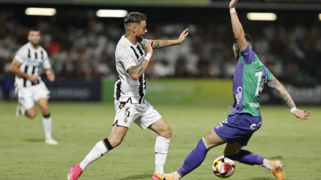 Una acción del Castellón vs. Málaga CF