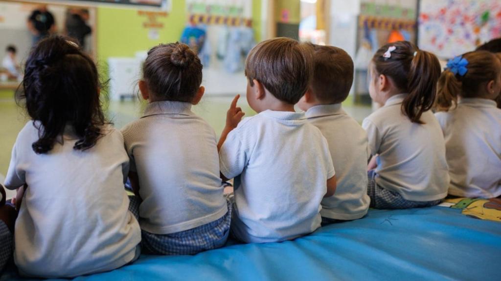 Niños en un colegio