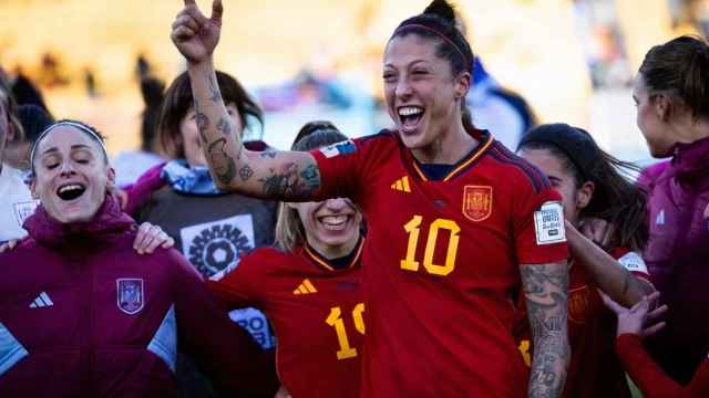 Jenni Hermoso con el uniforme de la Selección femenina de fútbol.