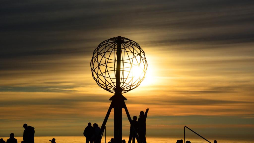 Imagen del monumento Mundo en Nordkapp (Noruega).