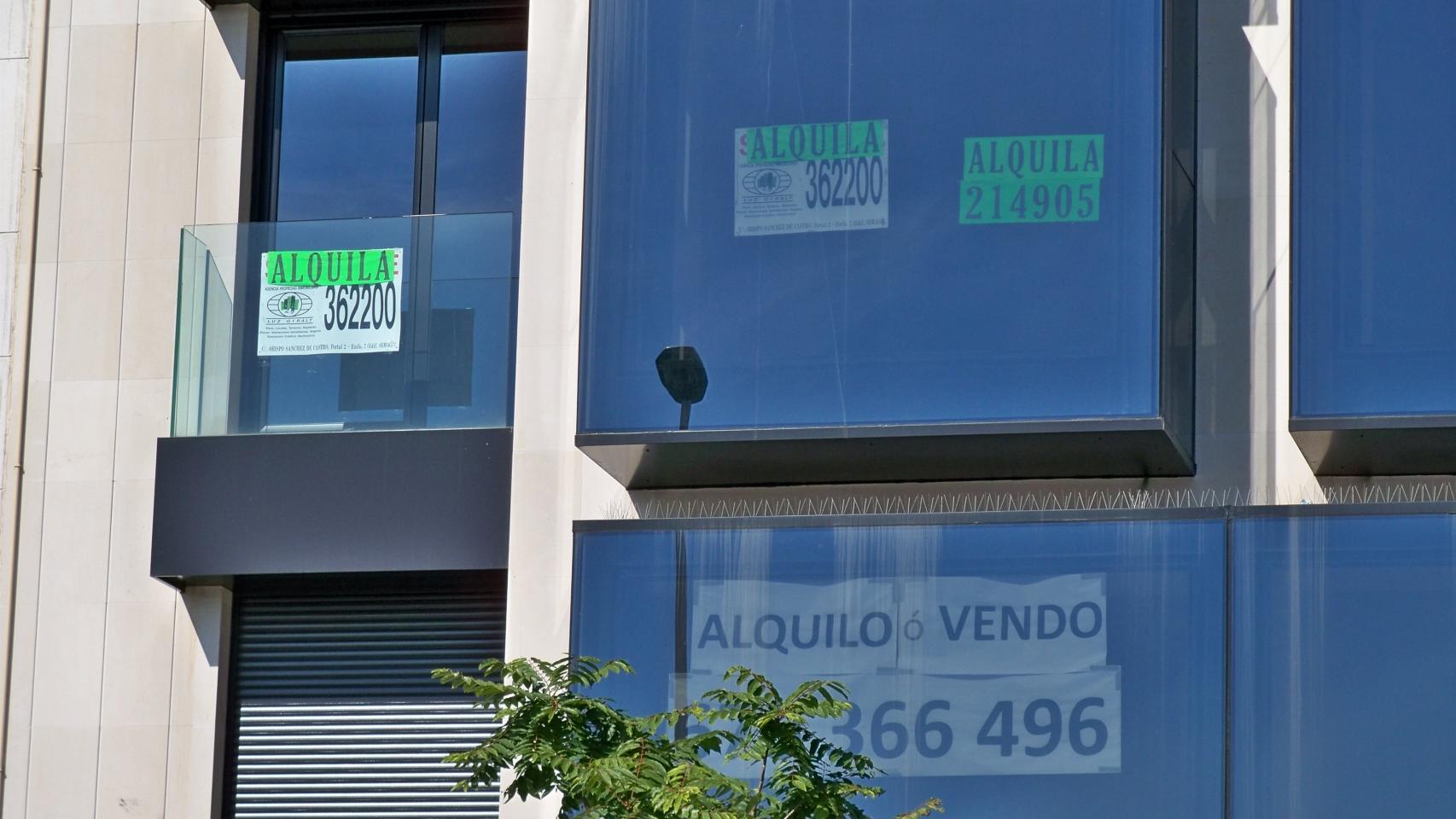 Carteles de alquiler.