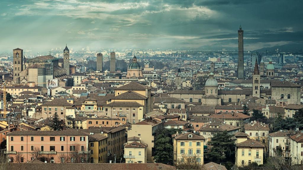 Panorámica de la ciudad de Bolonia.