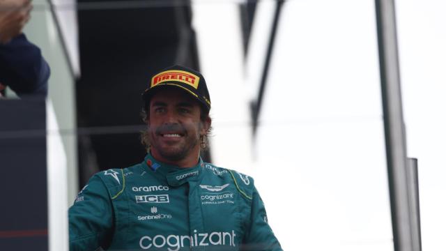 Fernando Alonso celebra su segundo puesto en el Gran Premio de Países Bajos.
