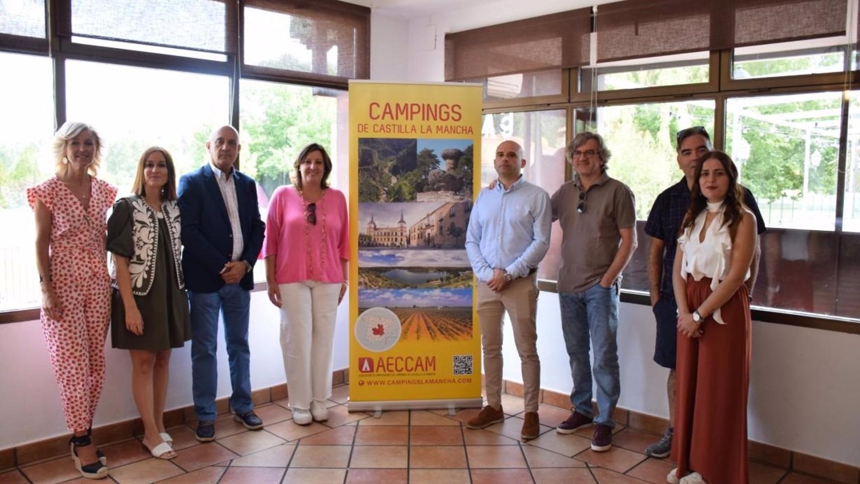 La consejera Patricia Franco visita Camping Caravaning Cuenca. Foto: JCCM.
