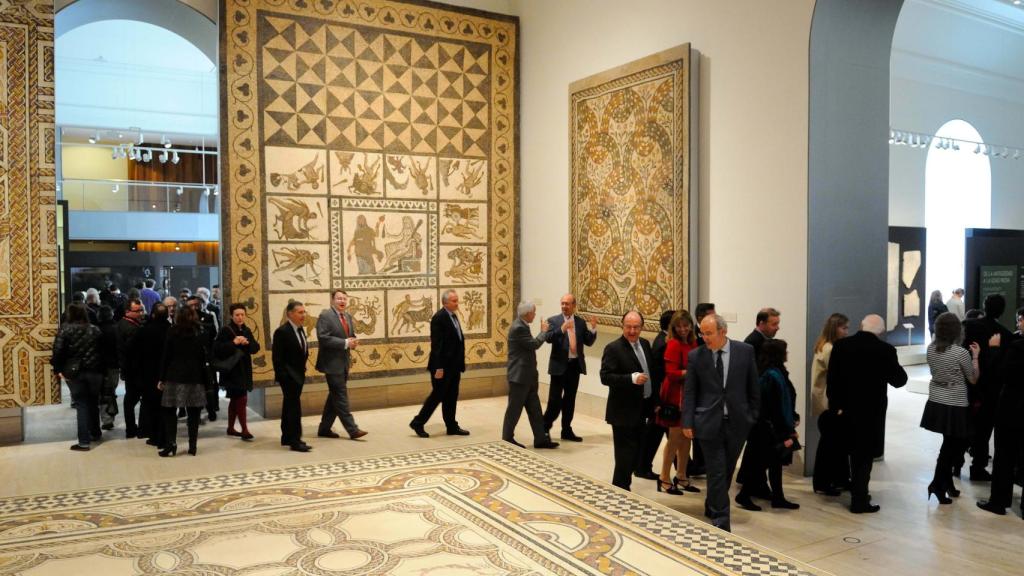 Visita dentro del Museo Arqueológico Nacional.