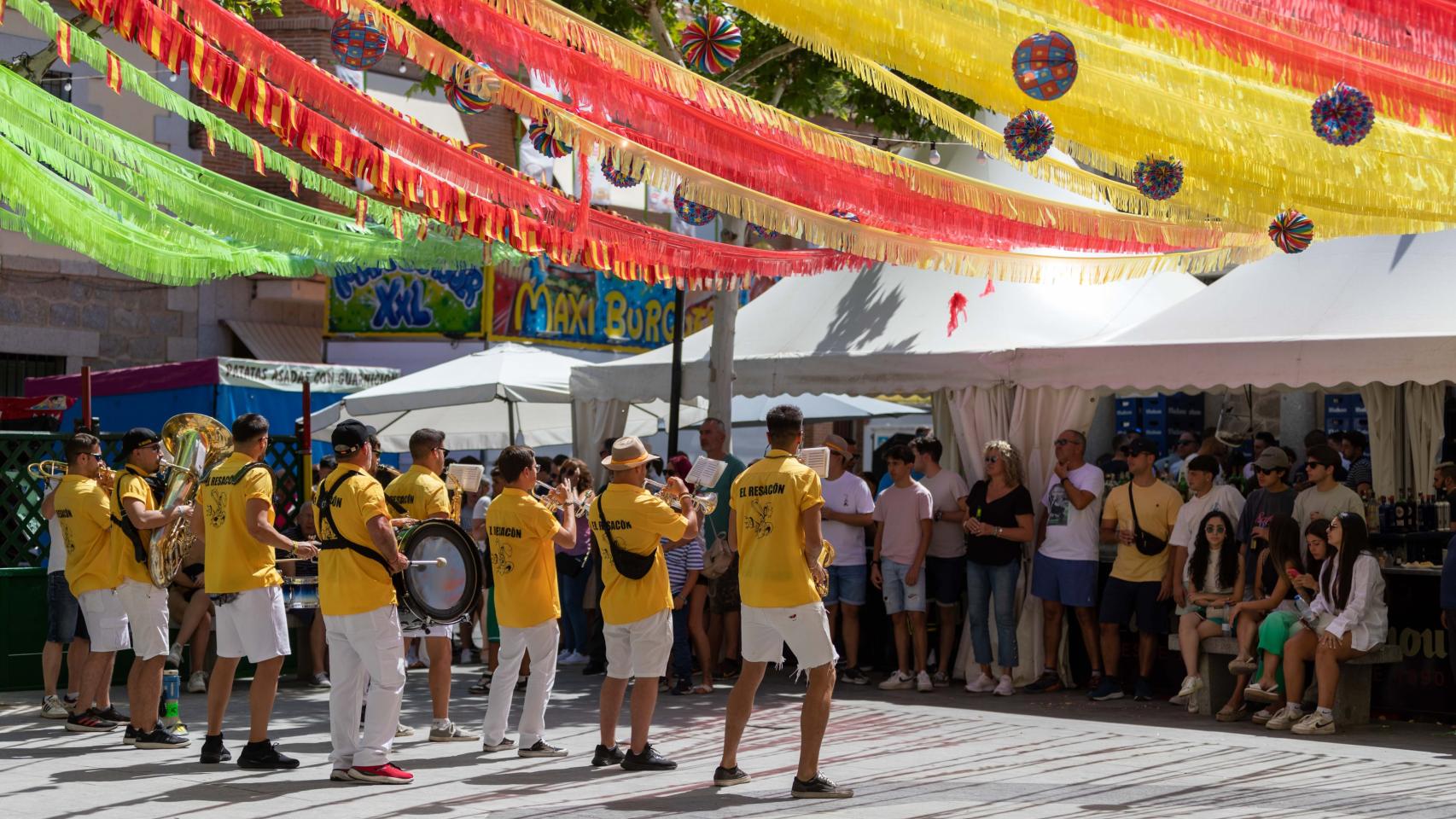 Las fiestas de Gálvez (Toledo) en imágenes: el encuentro de charangas y los encierros