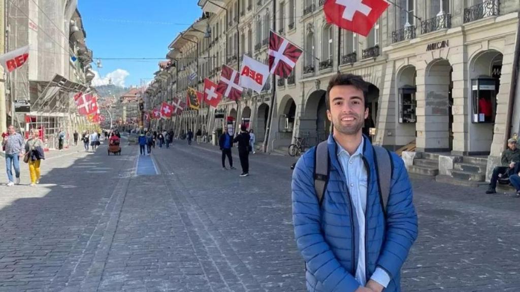A Bruno ya le paran por la calle para que se eche fotos.