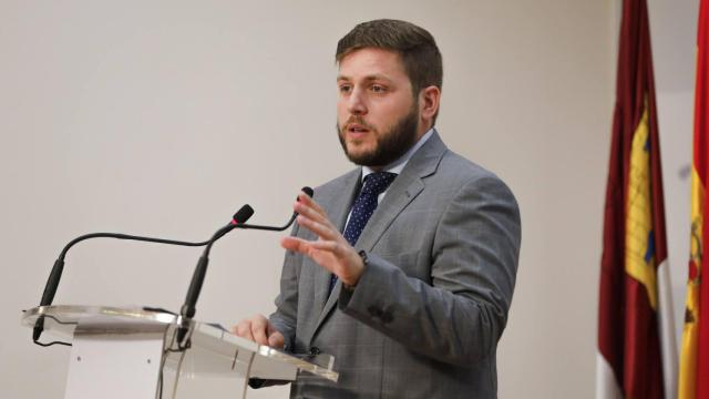 Nacho Hernando durante la rueda de prensa para informar sobre las mejoras en las puntualidad de los trenes entre Madrid, Toledo y Ciudad Real. Foto: Javier Longobardo
