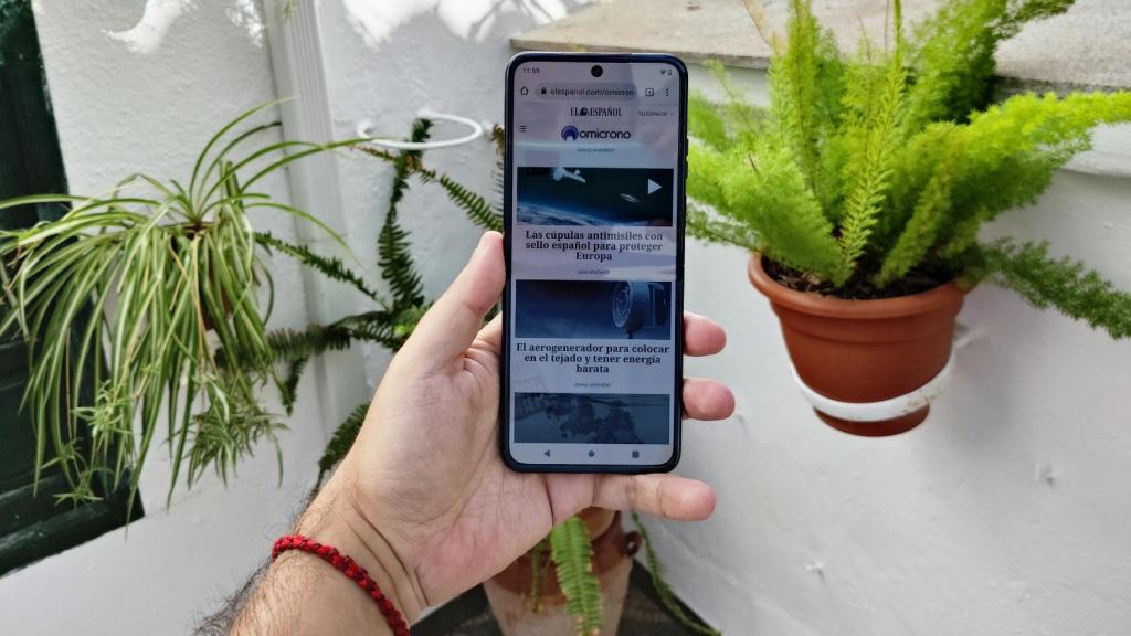 La pantalla principal del Razr 40