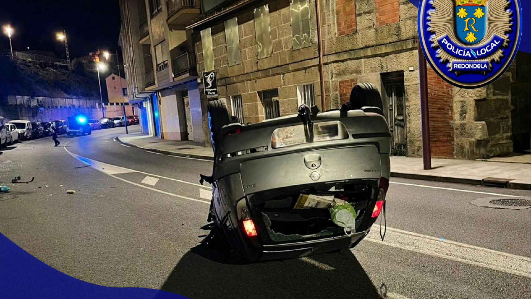 Así quedó el vehículo accidentado esta madrugada en Chapela.