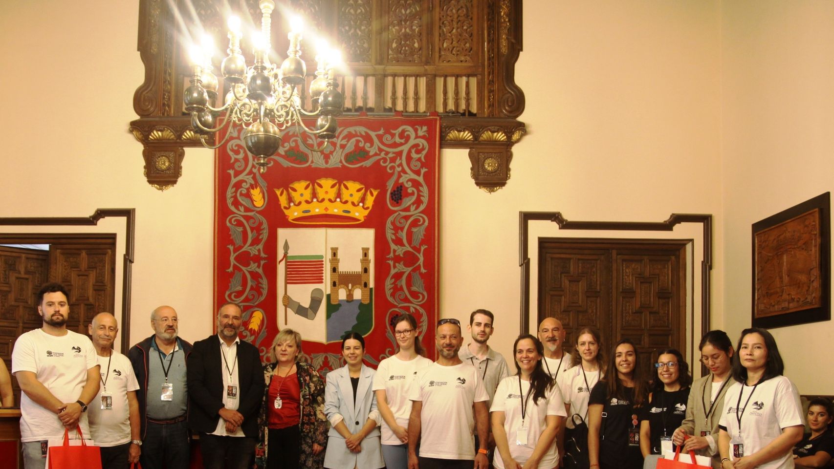 Recepción a los participantes en el Festival Internacional de Folclore de Zamora