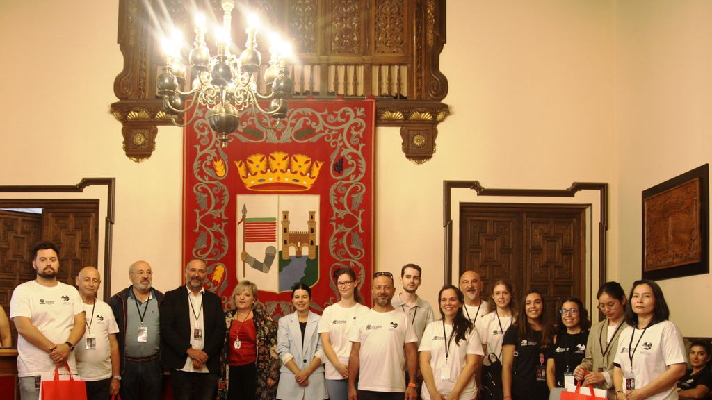 Recepción a los participantes en el Festival Internacional de Folclore de Zamora