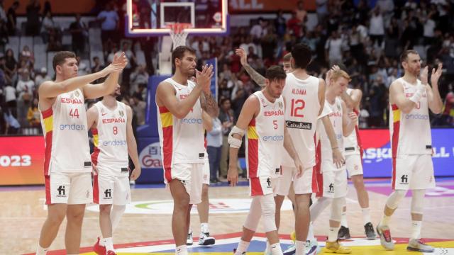 Los jugadores de la Selección tras la derrota ante Canadá