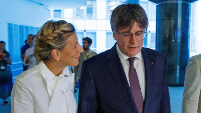 Yolanda Díaz y Carles Puigdemont, juntos en Waterloo.