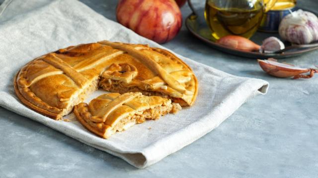 Conoce el restaurante de Madrid con la mejor empanada, según la Guía Michelín.