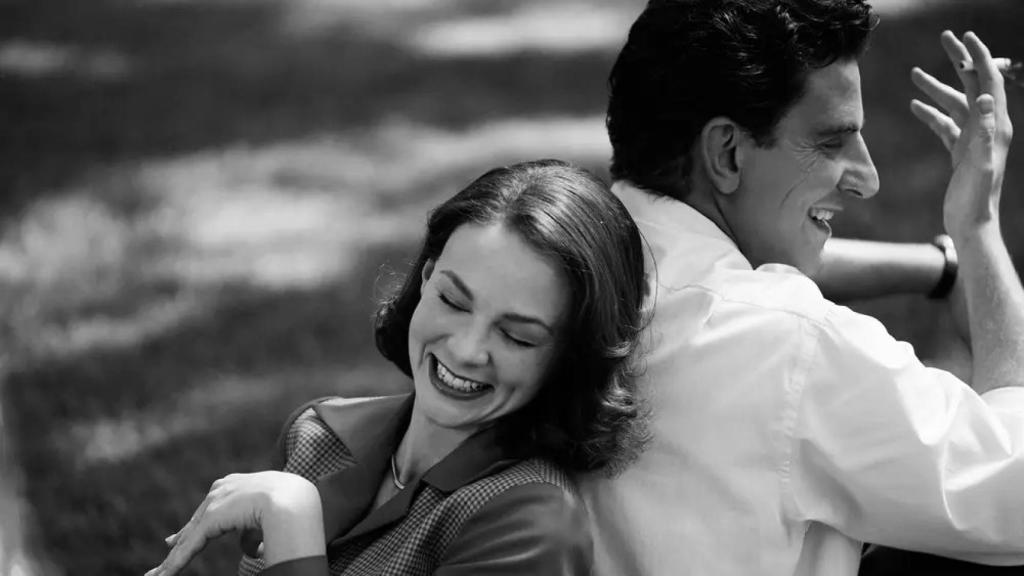 Carey Mulligan y Bradley Cooper en 'Maestro'.