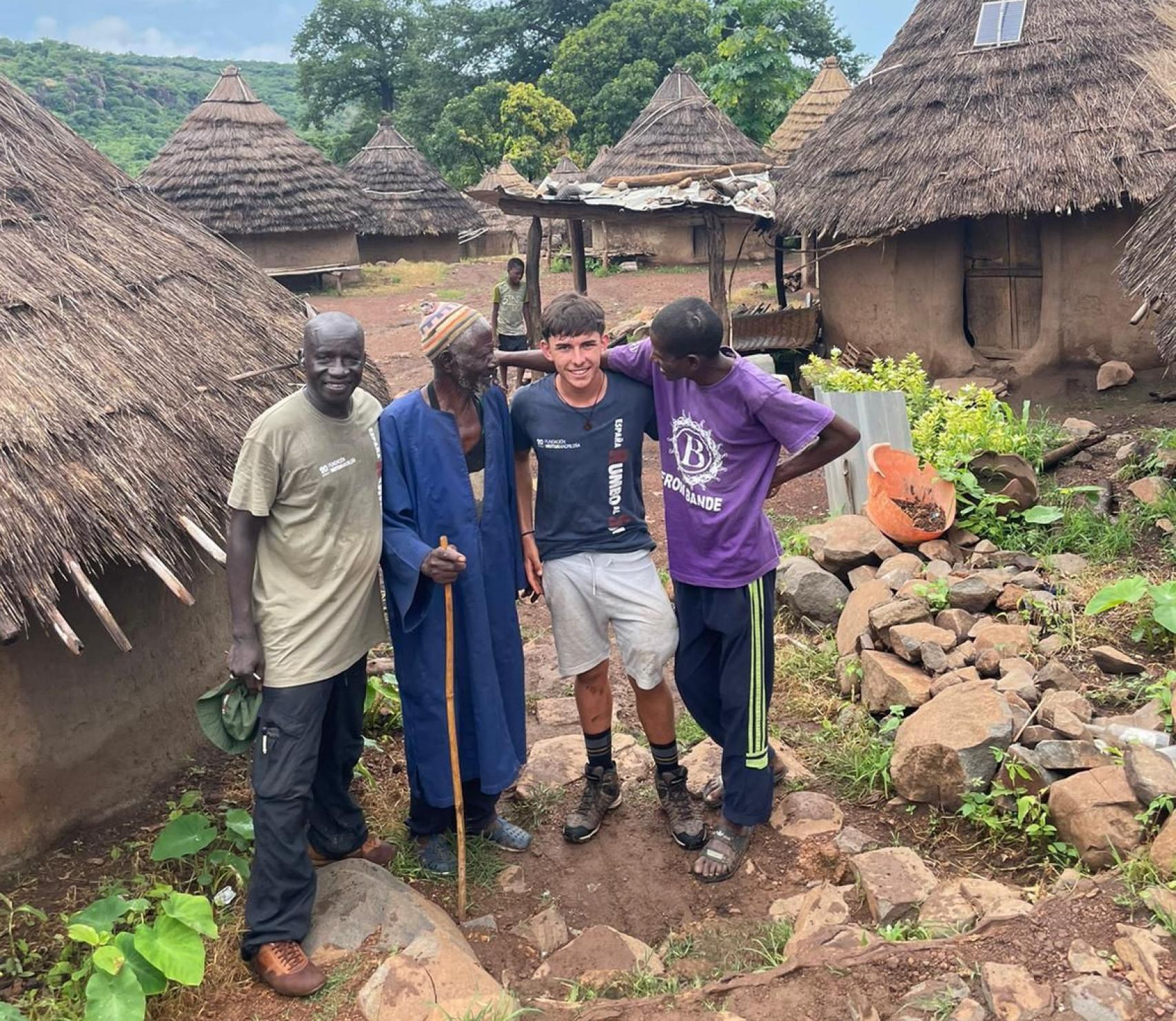 Telmo González en un pueblo senegalés.