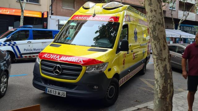 Imagen de una ambulancia medicalizada de Sacyl.