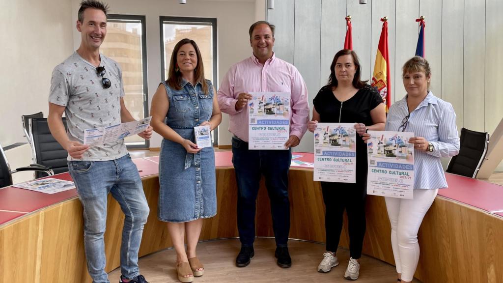 El Ayuntamiento de Guijuelo presenta las actividades del centro cultural.