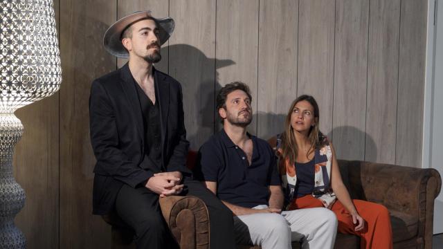 Alberto Fonseca, Álex Gadea y Ana Ruiz, en un momento de 'Ortega'. Foto: Miguel Agramonte