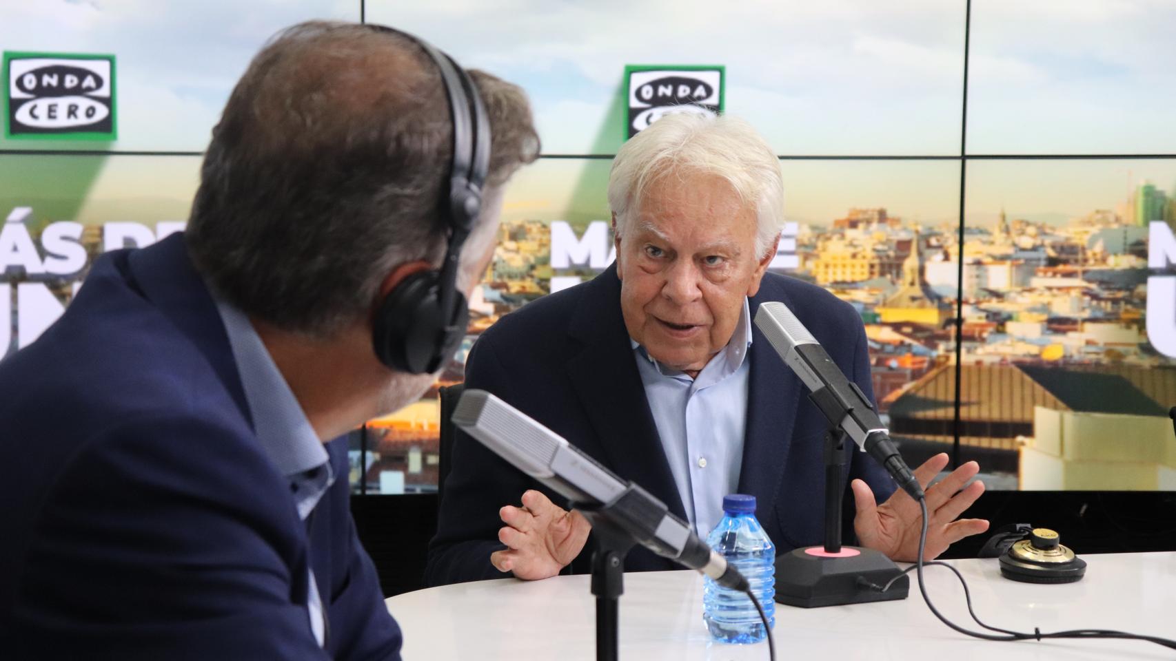 Felipe González, durante su entrevista en Más de Uno.