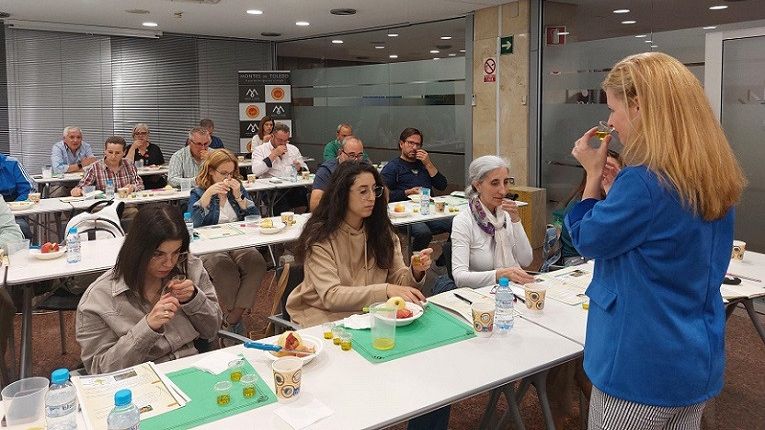 Eurocaja Rural y DOP Montes de Toledo reeditan curso sobre análisis del aceite de oliva