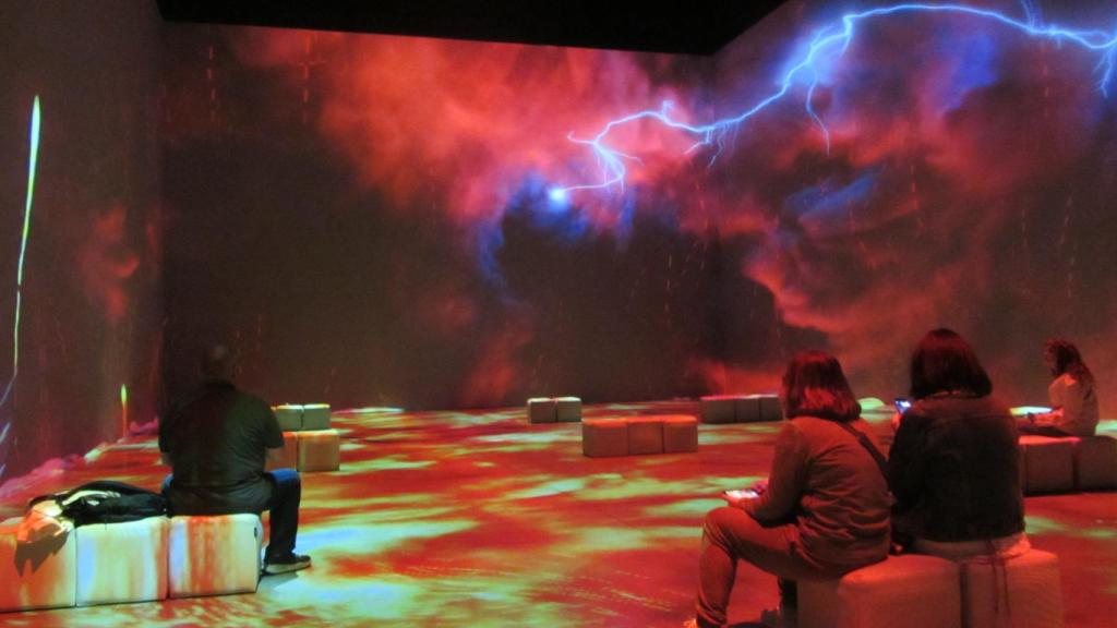 Momento de la simulación de la erupción del Vesubio en la Sala Inmersiva.
