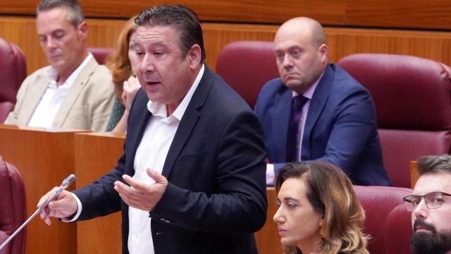 Intervención del portavoz de UPL Luis Mariano Santos en el pleno de las Cortes de Castilla y León