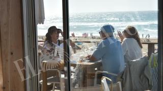 Carmen Martínez Bordiú en Praia Grande, Sintra, a donde se mudó hace cuatro años.