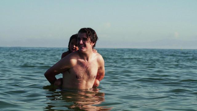 Mila Borràs y Marc Cartnyà en el filme 'Creatura'.