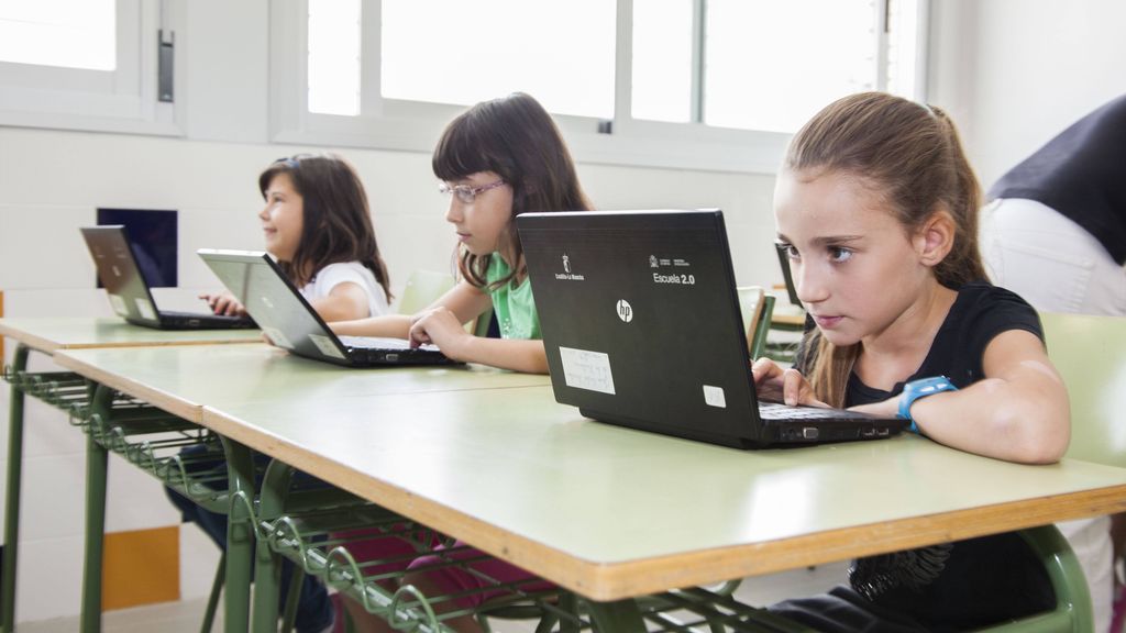 Varias alumnas en un colegio de Castilla-La Mancha.