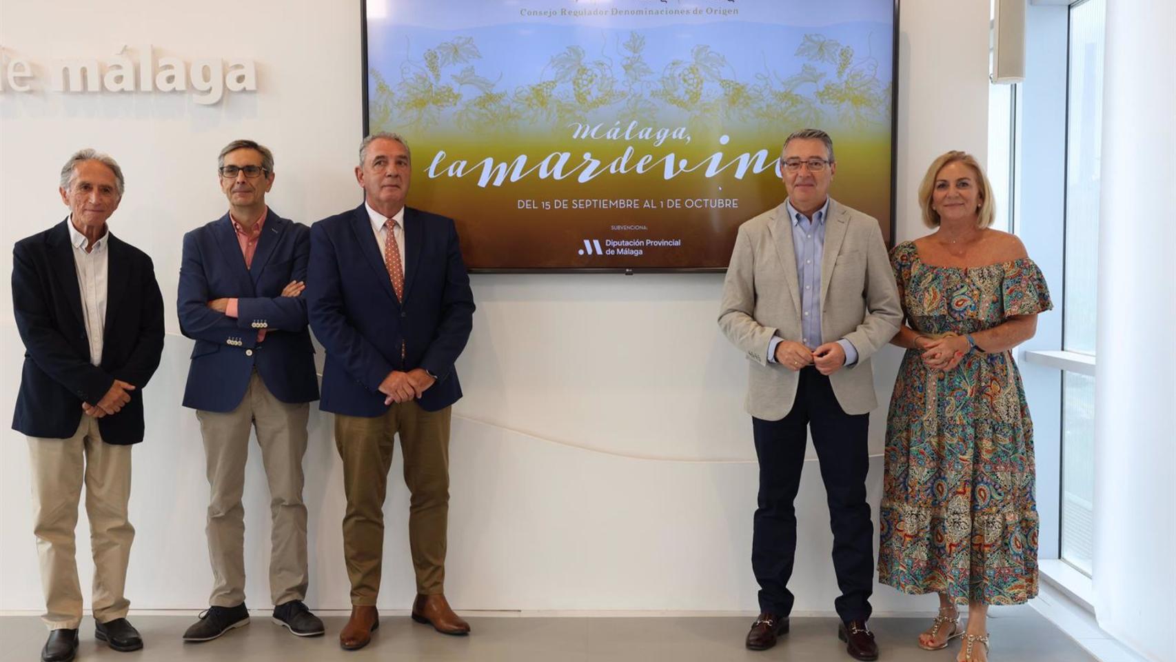 Fotografía de la presentación de la nueva edición 'La mar de vinos'.