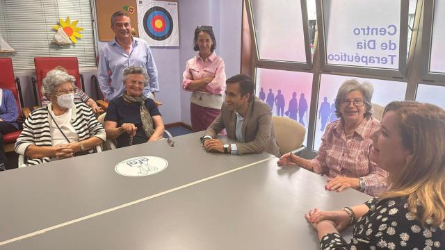 Ferrol destina 15.000 euros a un programa para pacientes con Alzhéimer