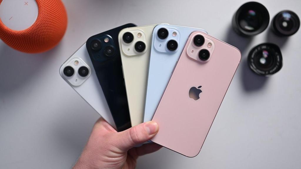 Modelos 'dummy' de los iPhone 15.