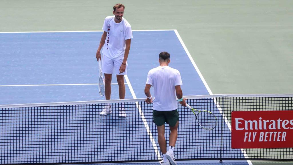 Medvedev y Alcaraz, durante su práctica juntos en Toronto