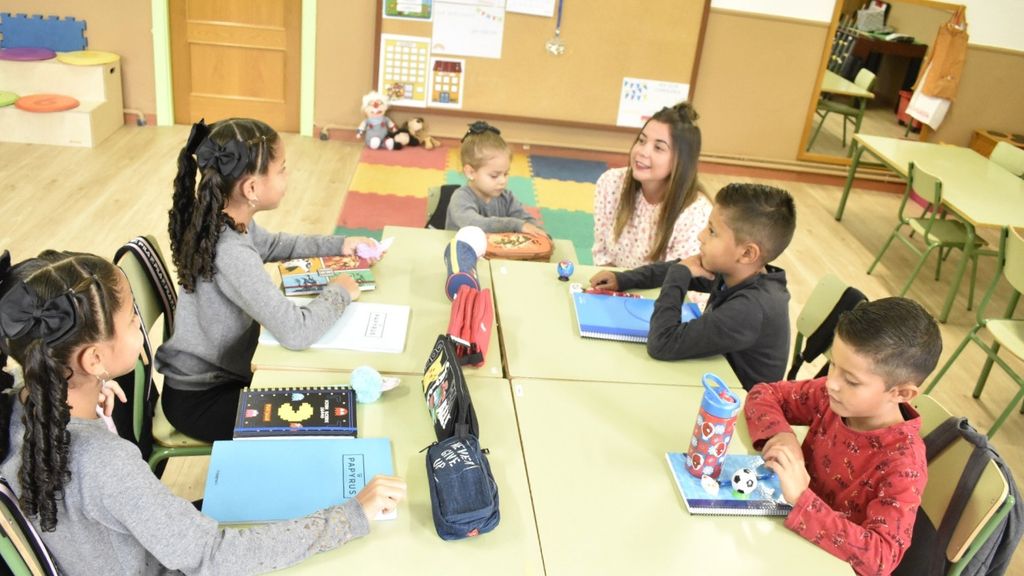 Apertura del colegio de Bayubas de Abajo en Soria