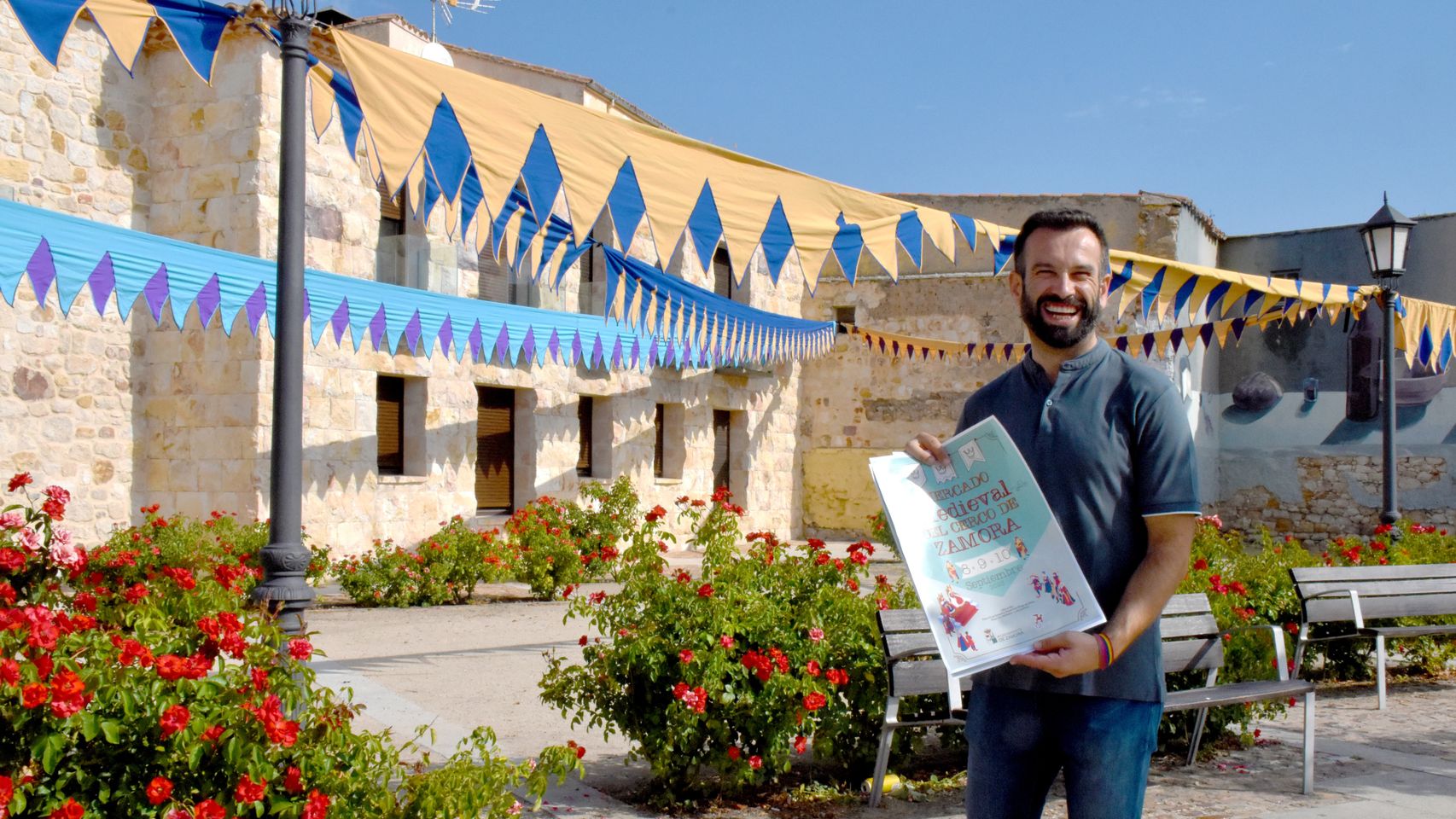 El concejal de Promoción Económica y Protección al Ciudadano de Zamora, David Gago, presenta el Mercado Medieval