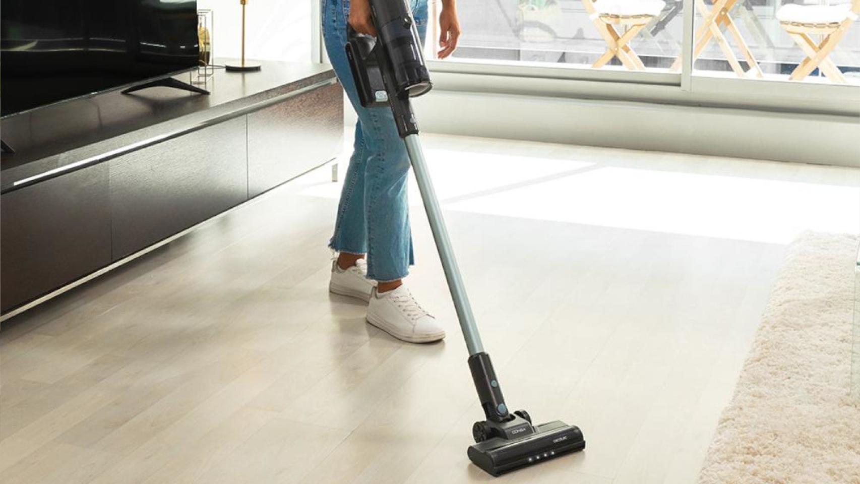 Es uno de los mejores aspiradores sin cable de Cecotec ¡y está rebajado a menos de 110 €!