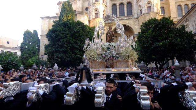 La Virgen de la Victoria, durante su salida procesional.