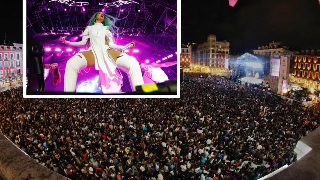Lola Índigo en Valladolid, en un montaje con la Plaza Mayor abarrotada